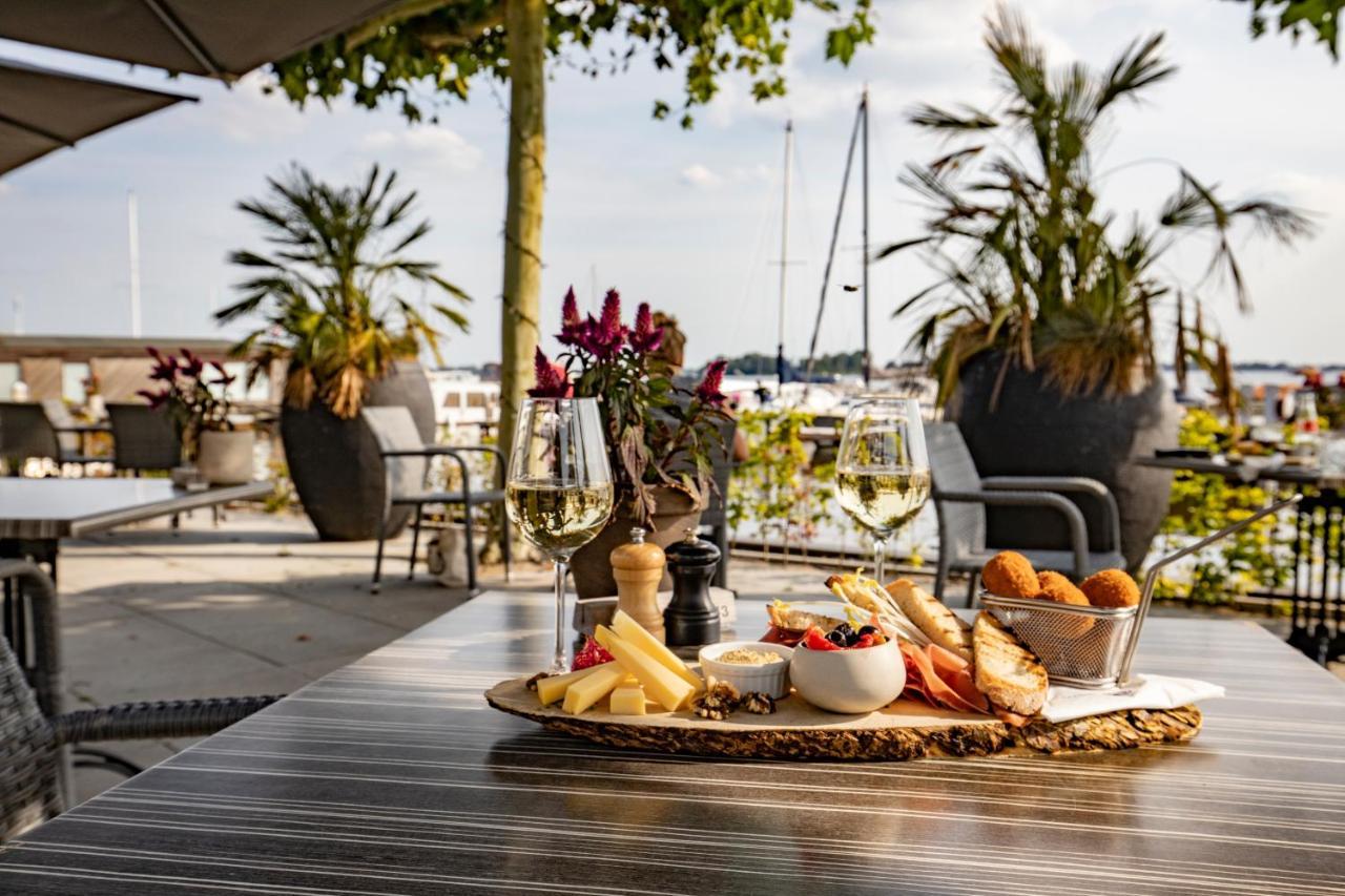 Fletcher Hotel Restaurant Loosdrecht-Amsterdam Bagian luar foto